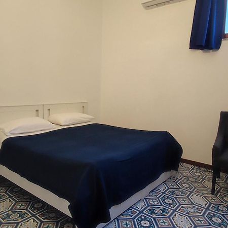 Villa Mary - Apartments Trani Habitación foto